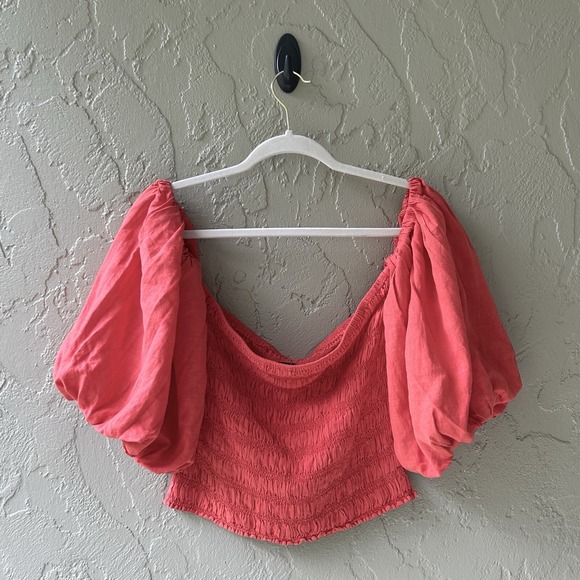 Young Fabulous & Broke Women's Medium Salmon Smocked Yacht Off-Shoulder Top NWOT - Picture 9 of 13